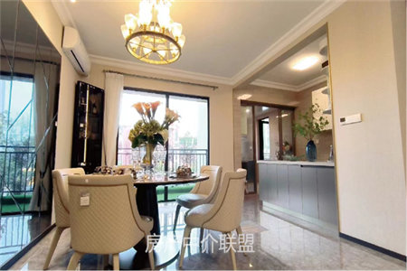 城东金色河滨2室2厅1卫117m2简单装修